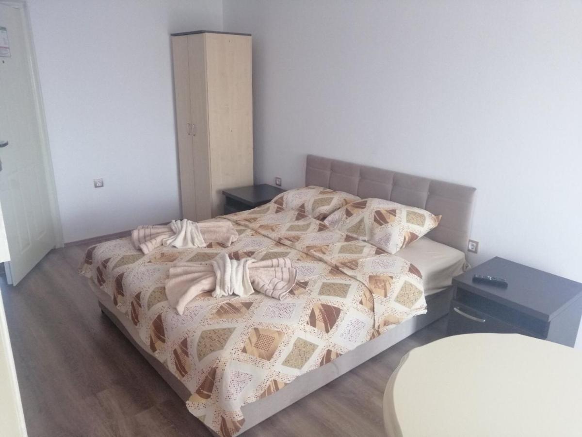Apartments Kamenjar Нови-Сад Номер фото